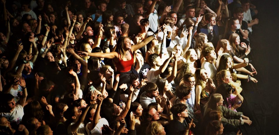 Sea Gils crowd photo copyright: Music Republic Magazine